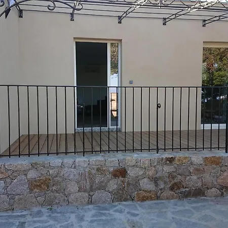 Locanoma Villa *