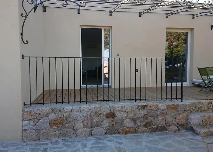 Locanoma Villa *